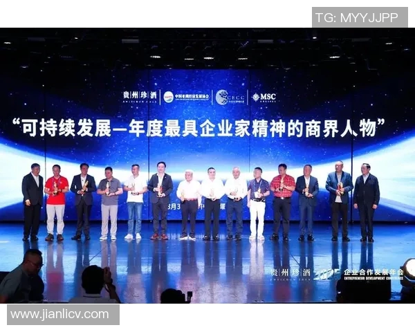 足球11对11仿真技术的创新与应用探讨及未来发展趋势分析